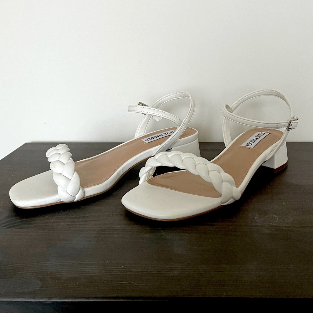 Steve Madden White Strappy Braided Sandal Low Heel Melinda Size 6